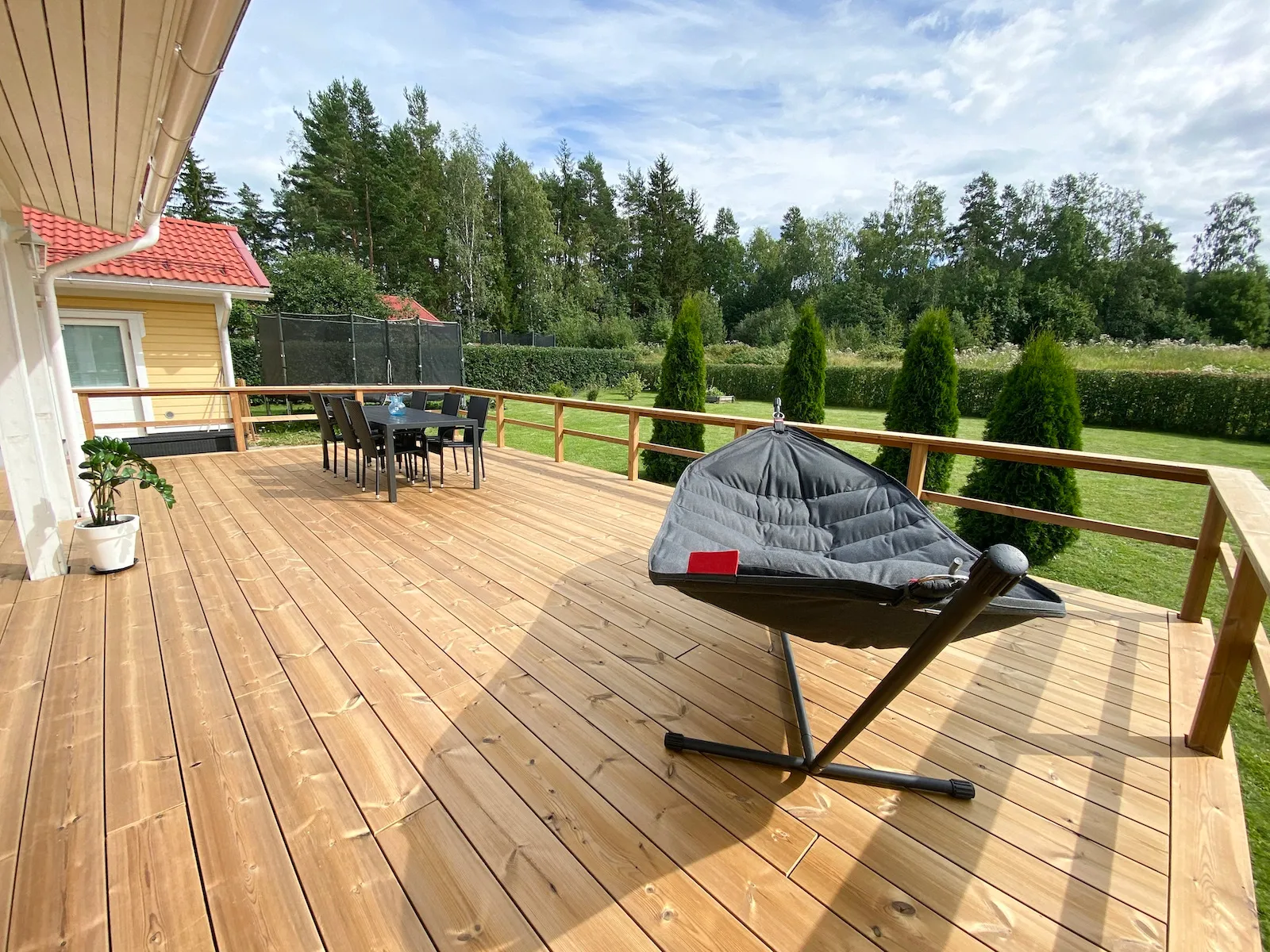 Fallegur, ljós viðarpallur